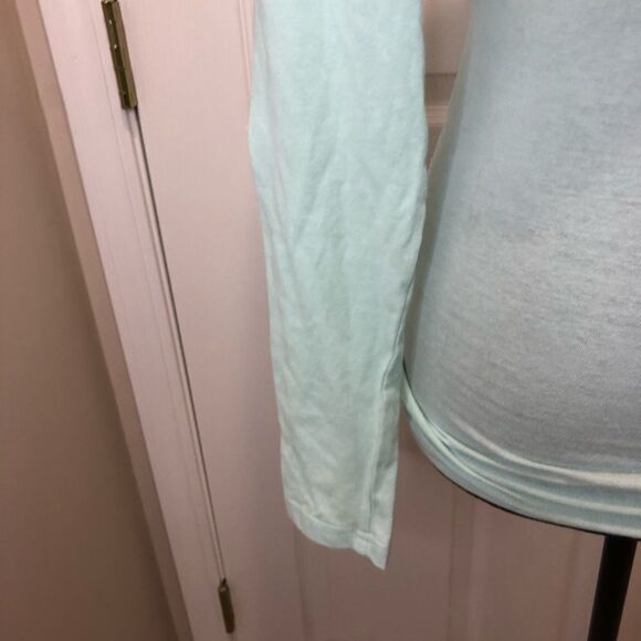 NWT Derek heart light blue long sleeves tee size small - Picture 3 of 9